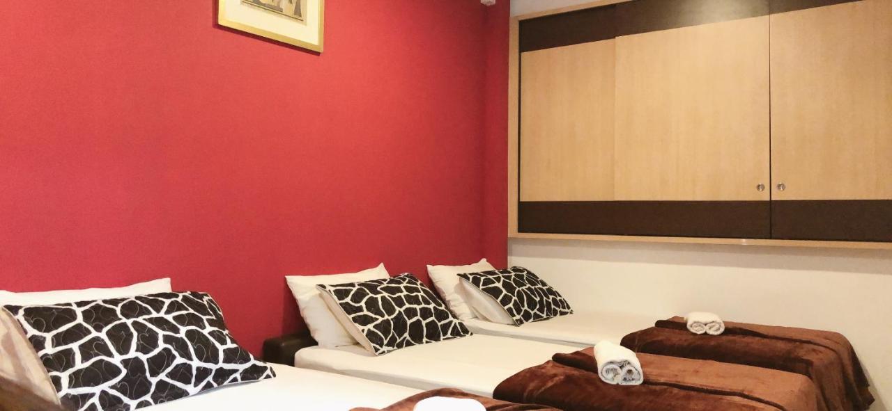 Triple Redux Room